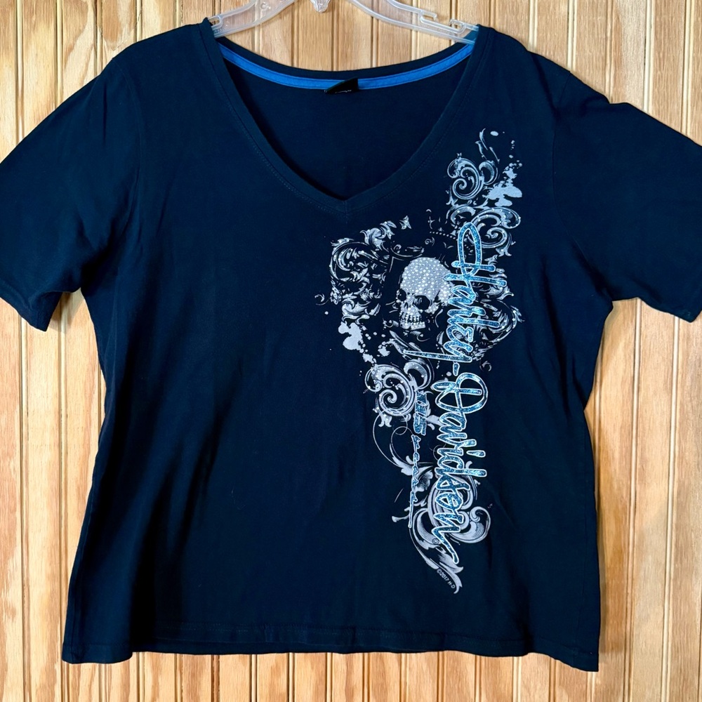 Harley-Davidson Women's Black and Silver Skull Tee